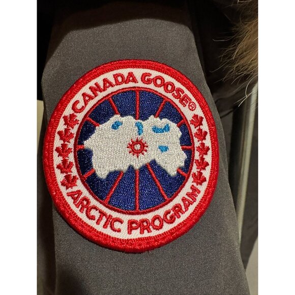 Canada Goose Langford Parka Mens Size M Graphite With Fur Hood - Picture 10 of 12